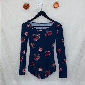 Rue 21 long sleeve floral blouse